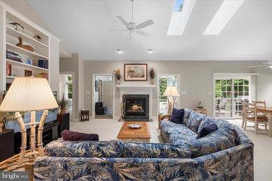 Buyer Contract fell Thru 11 Burr Drive, is a meticulously - photo 9