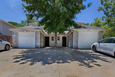 Lake Townhome/Townhouse For Sale in Azle, Texas