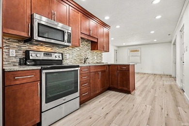 *Open House Saturday June 27th 1pm-3pm* Experience lake living - photo 11