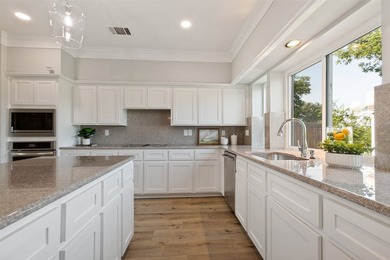 Welcome to your dream home, where luxury, comfort, and golf - photo 11