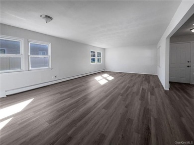 Welcome to this beautiful 3 bedroom, 2 bathroom home located at - photo 12