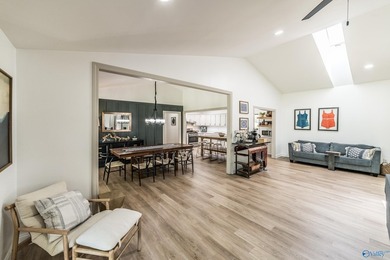 ON DEEP WATER! TWO PRIMARY SUITES! Fully renovated one-level - photo 12