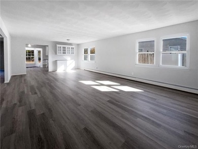 Welcome to this beautiful 3 bedroom, 2 bathroom home located at - photo 13