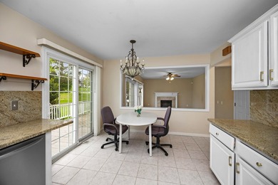 Beautifully situated on a corner lot in a desirable neighborhood - photo 14