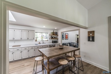 ON DEEP WATER! TWO PRIMARY SUITES! Fully renovated one-level - photo 17