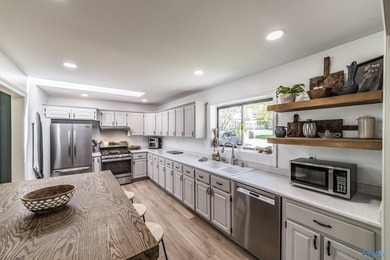 ON DEEP WATER! TWO PRIMARY SUITES! Fully renovated one-level - photo 21