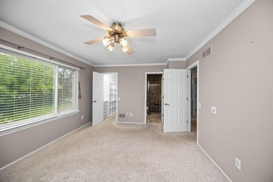 Beautifully situated on a corner lot in a desirable neighborhood - photo 23