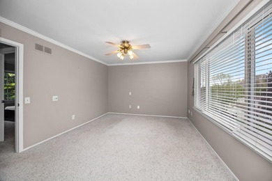 Beautifully situated on a corner lot in a desirable neighborhood - photo 24