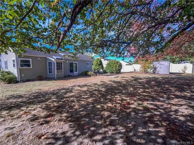Welcome to this beautiful 3 bedroom, 2 bathroom home located at - photo 26