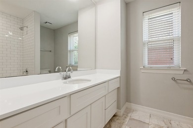 Welcome to your dream home, where luxury, comfort, and golf - photo 26