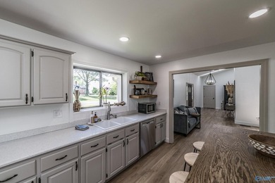 ON DEEP WATER! TWO PRIMARY SUITES! Fully renovated one-level - photo 27