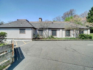 Beautifully updated, two-level townhome offering the perfect - photo 30