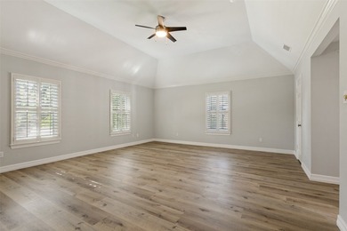 Welcome to your dream home, where luxury, comfort, and golf - photo 31