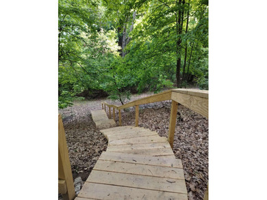 Beautifully situated on a corner lot in a desirable neighborhood - photo 41