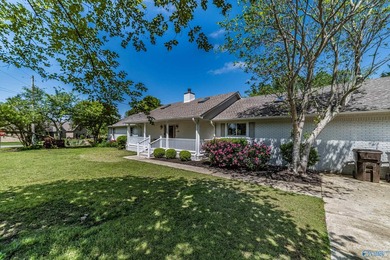ON DEEP WATER! TWO PRIMARY SUITES! Fully renovated one-level - photo 48