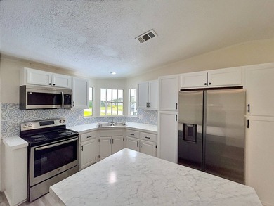 BEAUTIFULLY REMODELED HOME ON A SPACIOUS LOT! MOVE-IN READY! - photo 1