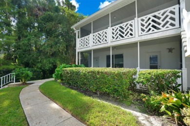 Lake Condo For Sale in Maitland, Florida