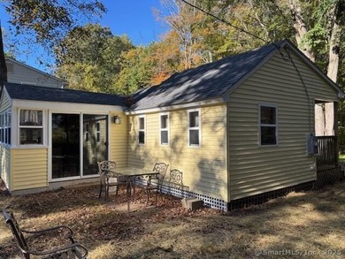 Discover your dream lakeside retreat with this charming 500 - photo 2