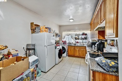Welcome to 1390 and 1396 Highland Blvd, Hayward, CA 94542 - a - photo 4