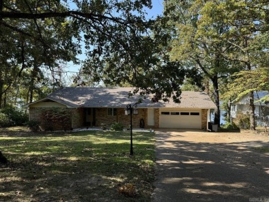 Crown Lake Home For Sale in Horseshoe Bend Arkansas