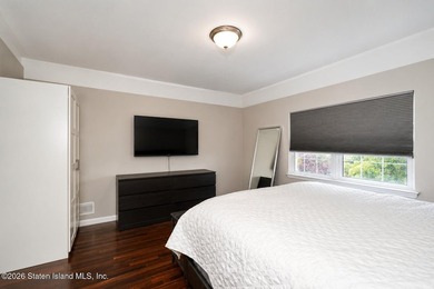 Welcome to 285 Lockman Avenue, a spacious and beautifully - photo 22