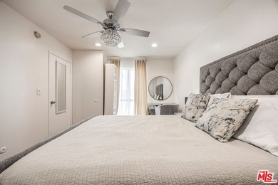 Spacious and well-located condo offering an exceptional - photo 4