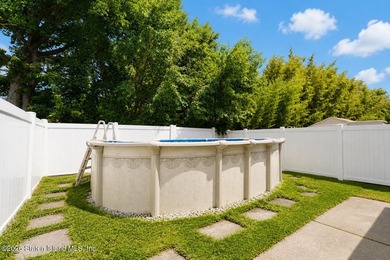 Welcome to 285 Lockman Avenue, a spacious and beautifully - photo 34
