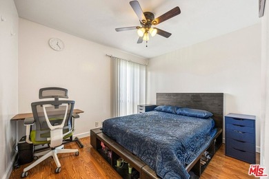 Spacious and well-located condo offering an exceptional - photo 8