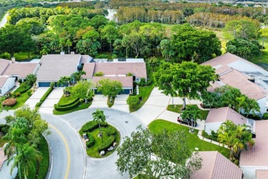 (private lake, pond, creek) Townhome/Townhouse For Sale in Palm Beach Gardens Florida