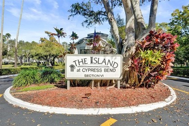 (private lake, pond, creek) Condo For Sale in Pompano Beach Florida