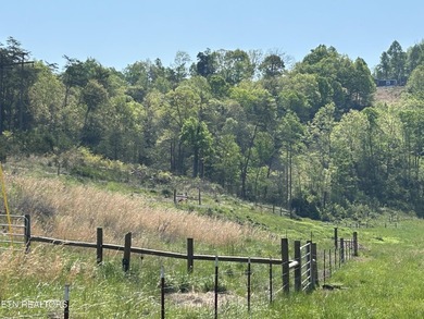 Escape to the serene countryside with this exceptional 78-acre - photo 2