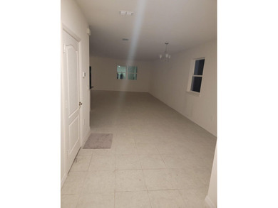 Welcome to this spacious 4-bedroom, 3.5-bathroom two-story - photo 2