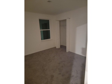 Welcome to this spacious 4-bedroom, 3.5-bathroom two-story - photo 9