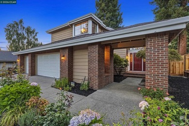 Situated along the 14th fairway of the Lakeside Golf Course - photo 3