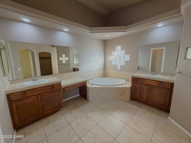 Sought-after gated golf course community home in Glen Eagles! - photo 5