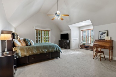 Discover an extraordinary lakeside retreat nestled in one of Oak - photo 23