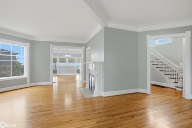 Perched atop the bluff with sweeping views of the Mississippi - photo 6