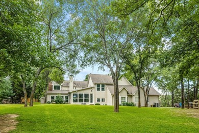 Discover an extraordinary lakeside retreat nestled in one of Oak - photo 29