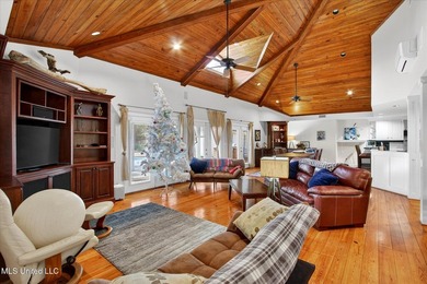 Enjoy privacy and space at this unique Gulfport property - photo 10