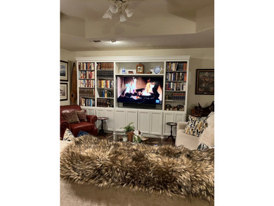 Stunning views! One level living with 2 master suites each with - photo 31