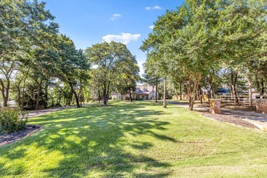 Discover an extraordinary lakeside retreat nestled in one of Oak - photo 36