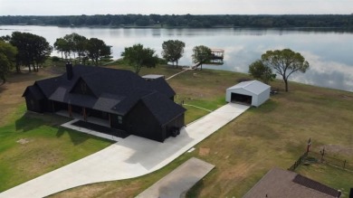 Lake Home For Sale in Quinlan, Texas