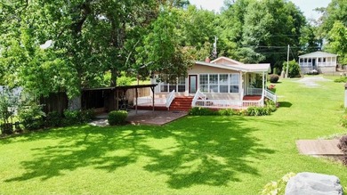 This charming 3-bedroom, 2-bath home on the south end of Lake - photo 5