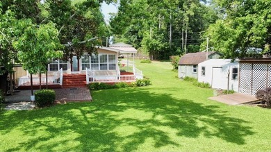 This charming 3-bedroom, 2-bath home on the south end of Lake - photo 6