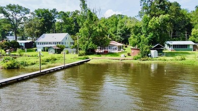 This charming 3-bedroom, 2-bath home on the south end of Lake - photo 8