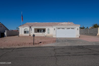 Lake Townhome/Townhouse For Sale in Lake Havasu City, Arizona