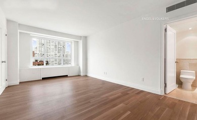 Historic Manhattan House designed by Gordon Bunshaft! - photo 11