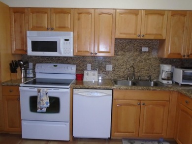 Beautiful waterfront first floor corner unit. Great water view - photo 2