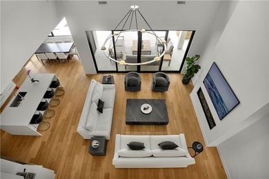 Modern luxury on the Shadow Valley golf course! Built in 2022 - photo 15