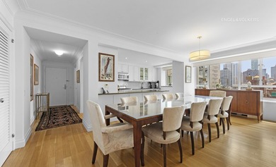 Historic Manhattan House designed by Gordon Bunshaft! - photo 15